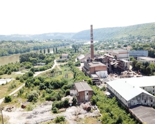 Знищений та "порізаний" цукровий завод у Кострижівці